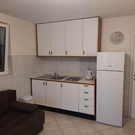 Franko Apartmani Zambratija  Dış mekan fotoğraf