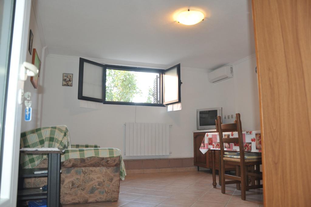 Franko Apartmani Zambratija  Dış mekan fotoğraf
