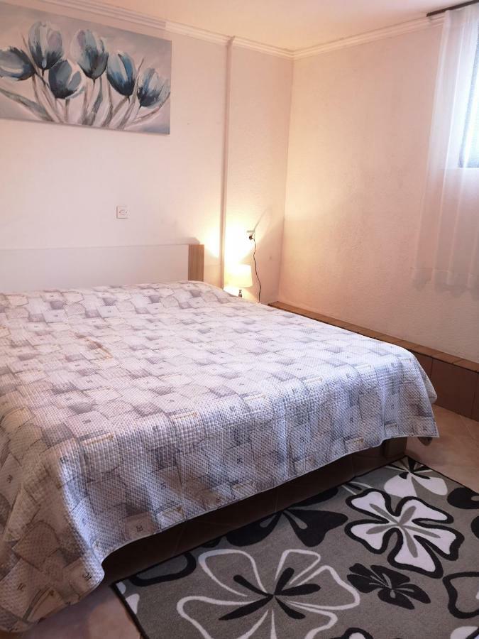 Franko Apartmani Zambratija  Dış mekan fotoğraf